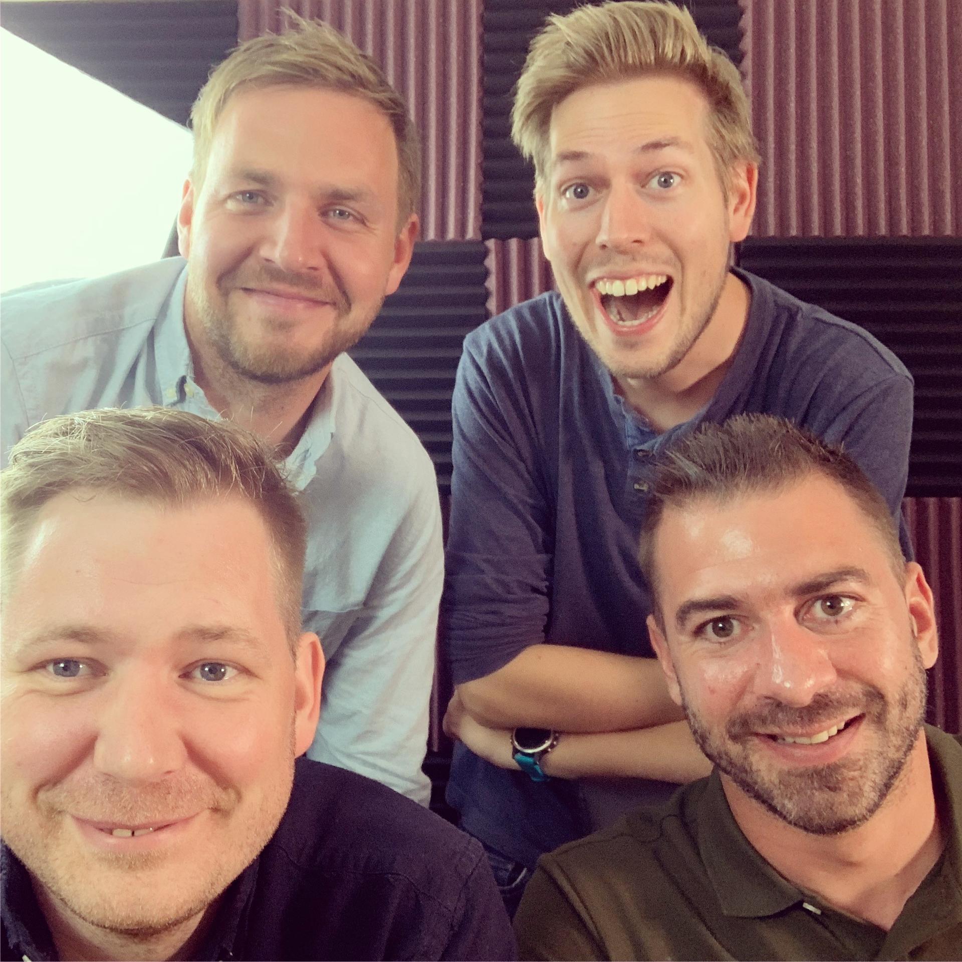 Jørund og Stig snakker med Henrik og Andreas.jpg (full_width)